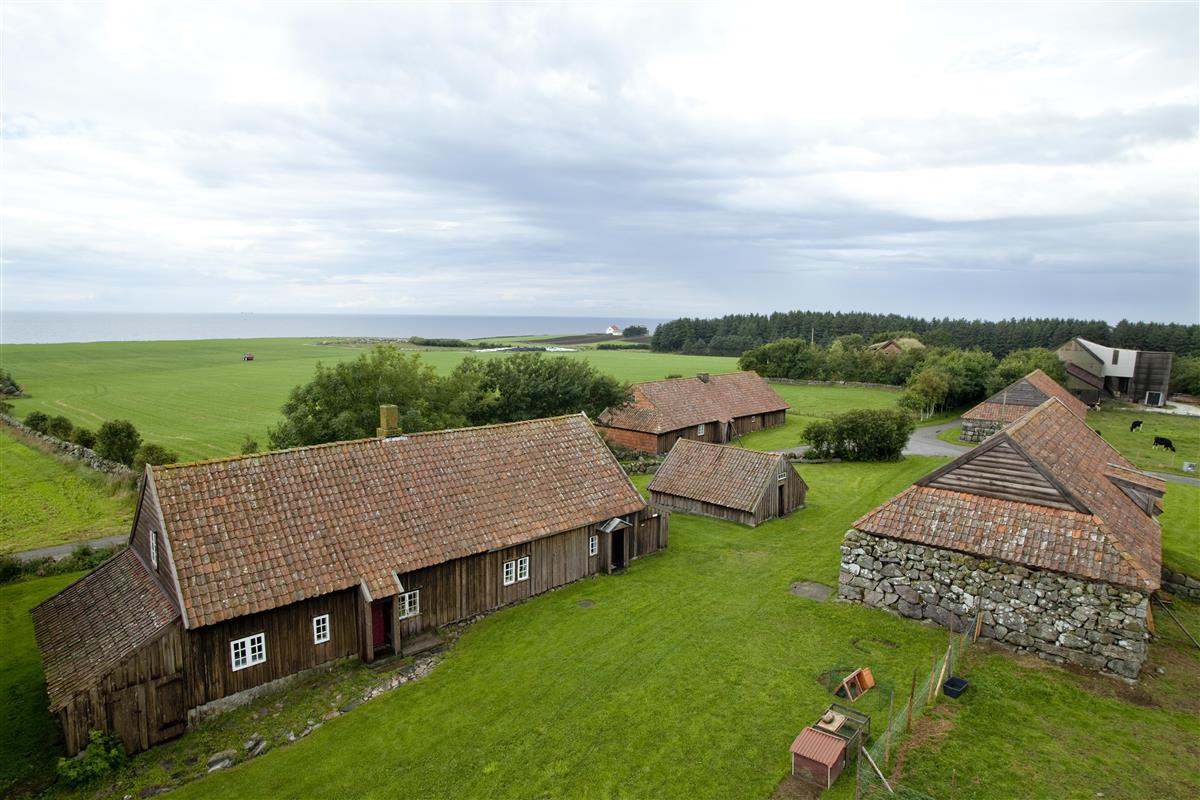 Den gamle graden Grødalandstunet. Foto. - Klikk for stort bilete